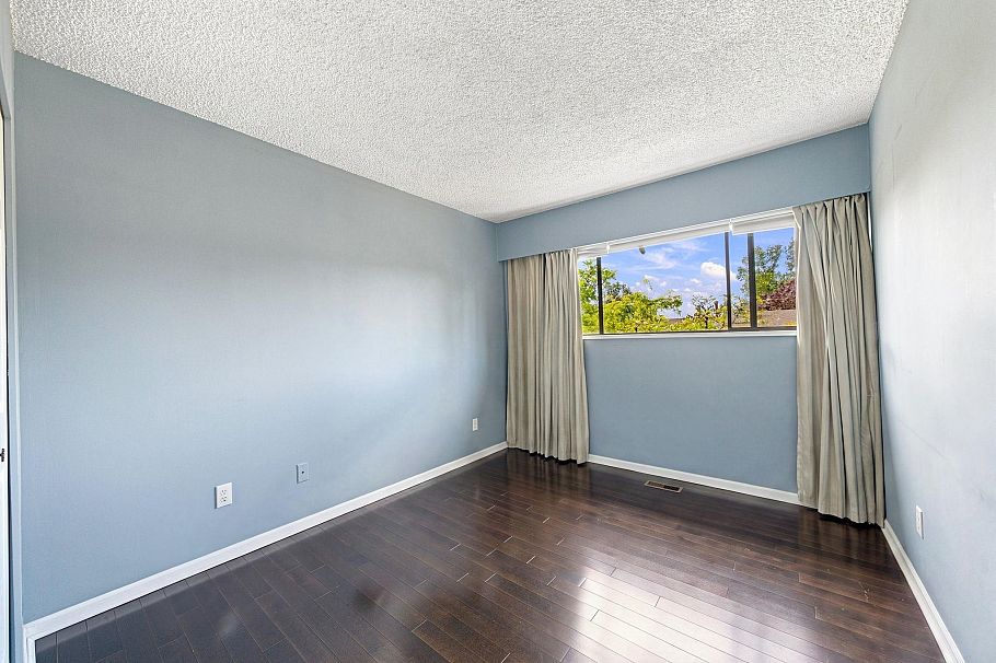 1071 Lillooet Road North Vancouver, BC - 13