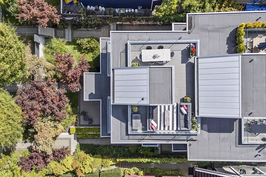 2 233 W 5th Street North Vancouver, BC - 34