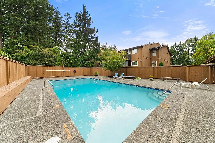 1828 Purcell Way North Vancouver, BC - 38