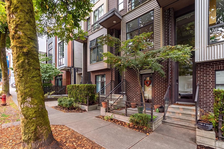 3691 Commercial Street Vancouver, BC - 35