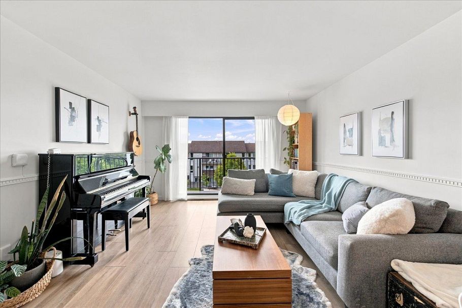 207 236 W 2nd Street North Vancouver, BC - 11