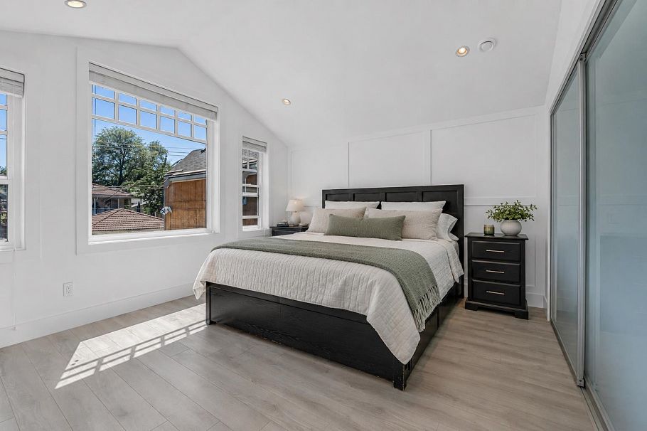 730 E 11th Avenue Vancouver, BC - 16