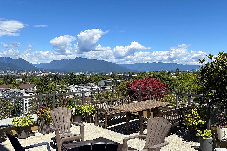 357 E 11th Avenue Vancouver, BC - 25