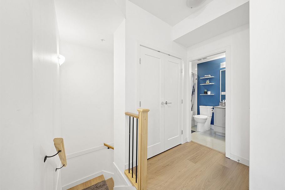 70 W 1st Avenue Vancouver, BC - 11