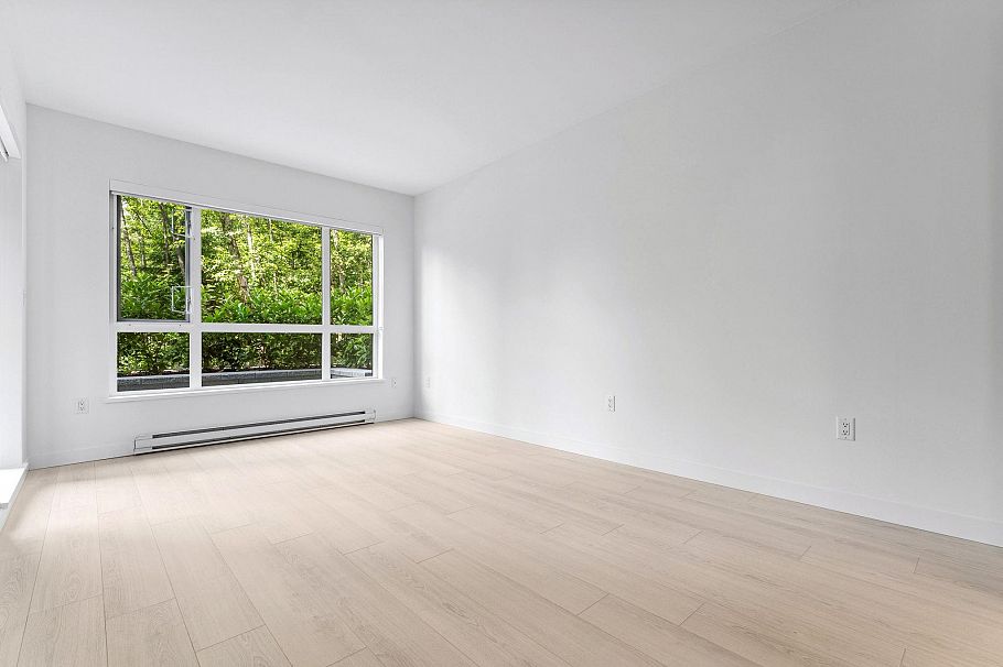 209 3594 Malsum Drive North Vancouver, BC - 16