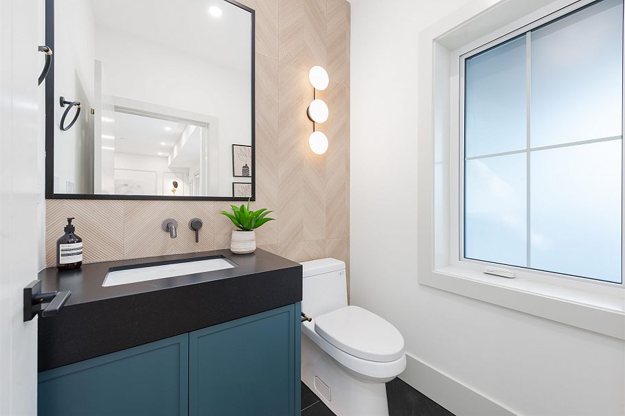 1 375 E 33rd Avenue Vancouver, BC - 19