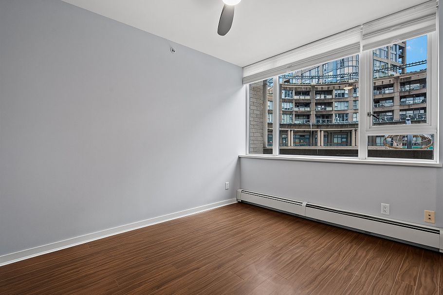 221 188 Keefer Place Vancouver, BC - 14