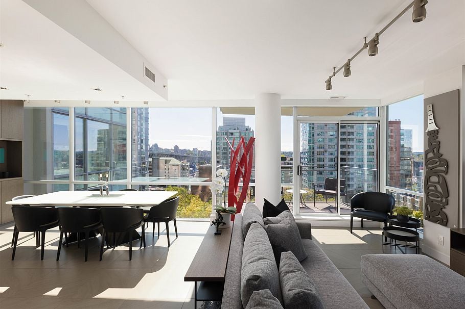 805 1455 Howe Street Vancouver, BC - 1