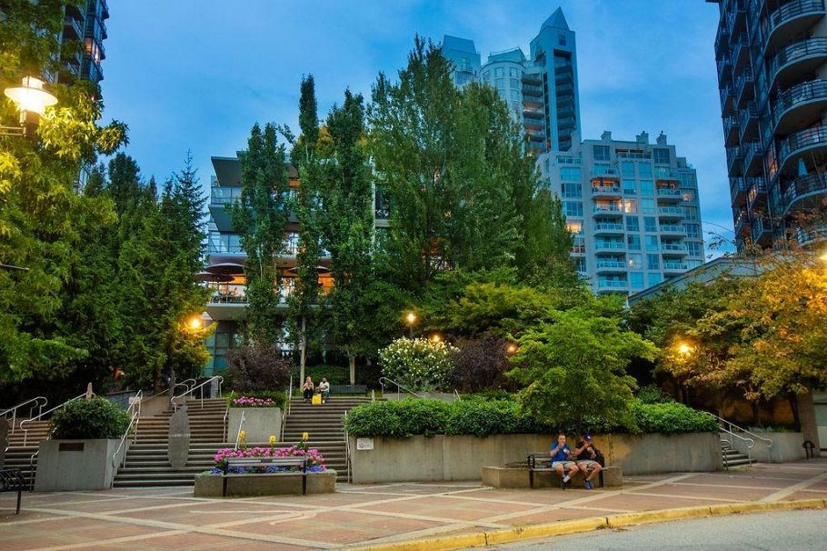 206 135 W 2nd Street North Vancouver, BC - 30