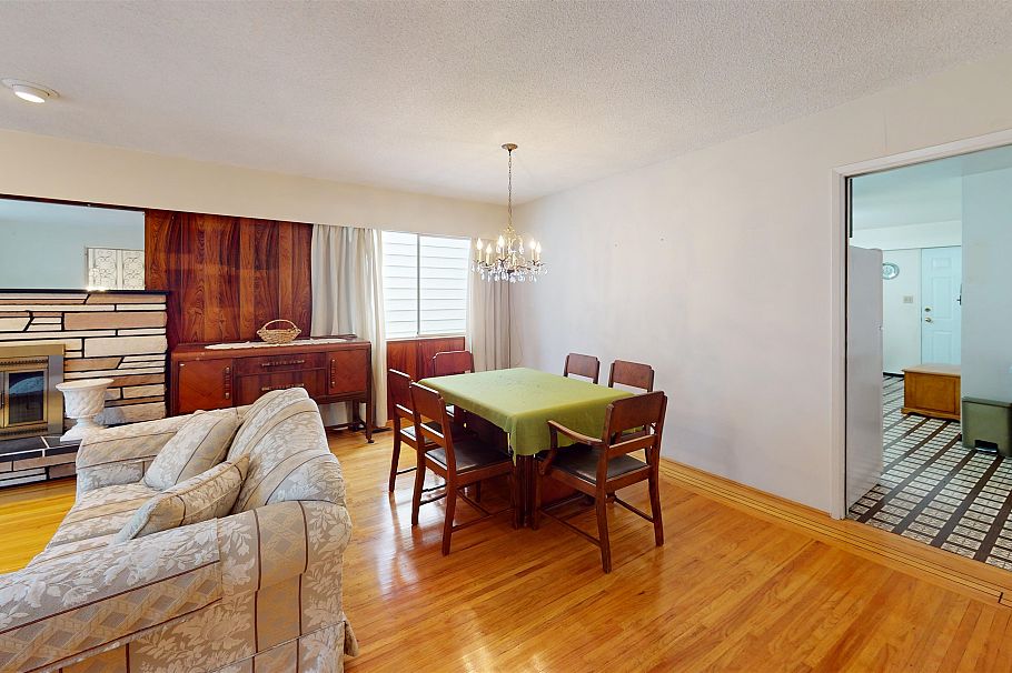 2540 E 25th Avenue Vancouver, BC - 5
