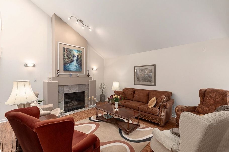65 1550 Larkhall Crescent North Vancouver, BC - 5