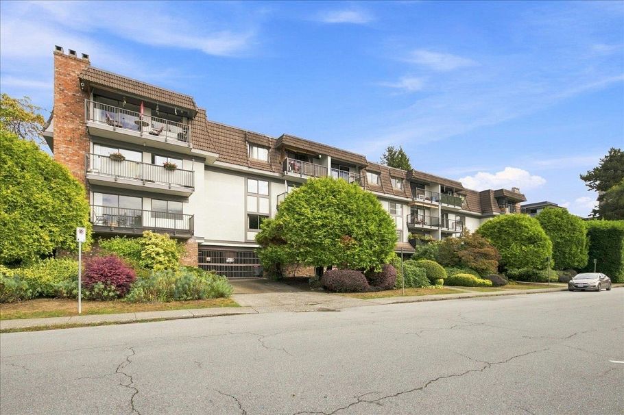 207 236 W 2nd Street North Vancouver, BC - 28