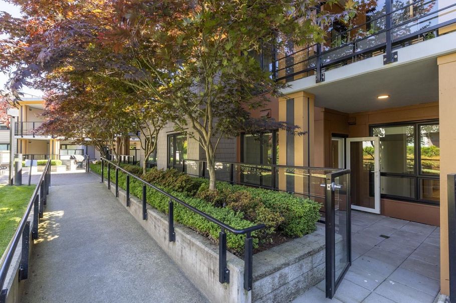 218 3220 Connaught Crescent North Vancouver, BC - 15