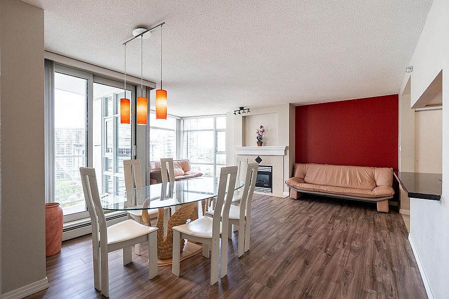 2303 1199 Marinaside Crescent Vancouver, BC - 11