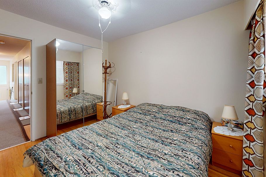 2540 E 25th Avenue Vancouver, BC - 12