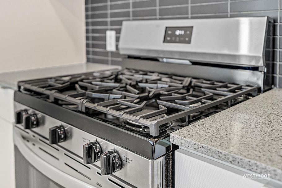 808 939 Expo Boulevard Vancouver, BC - 16
