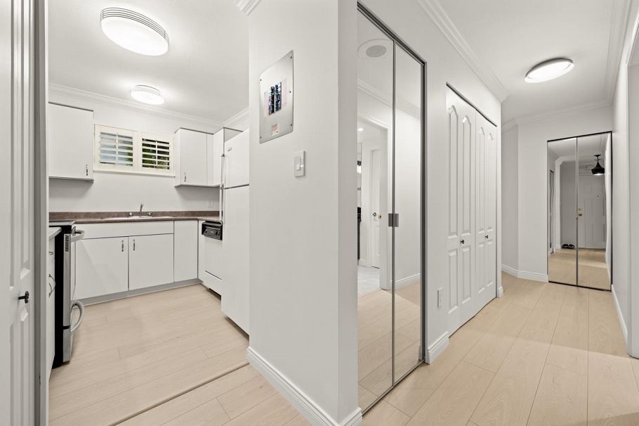 104 526 W 13th Avenue Vancouver, BC - 3