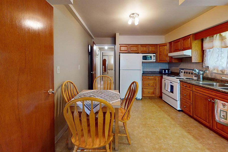 2540 E 25th Avenue Vancouver, BC - 23