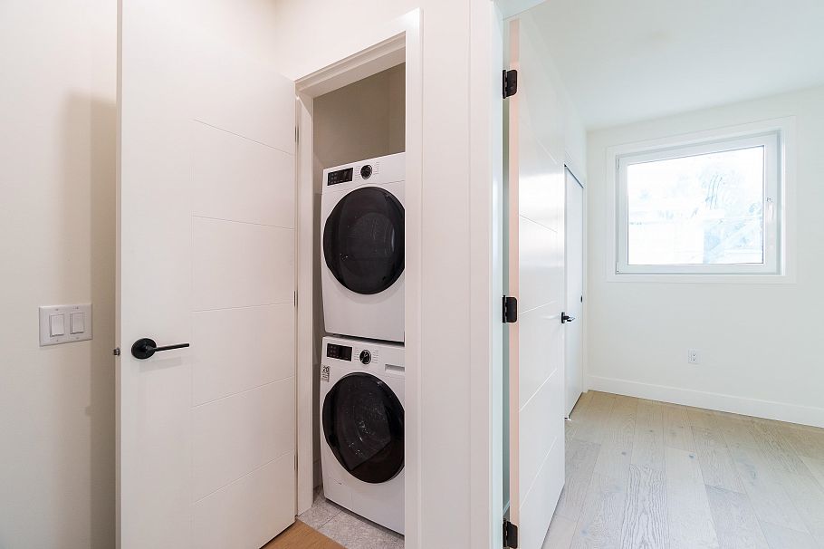 124 1552 E 3rd Avenue Vancouver, BC - 20