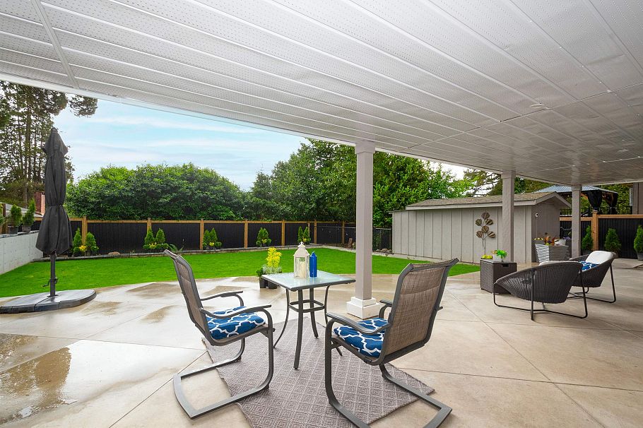 3067 Plymouth Drive North Vancouver, BC - 38