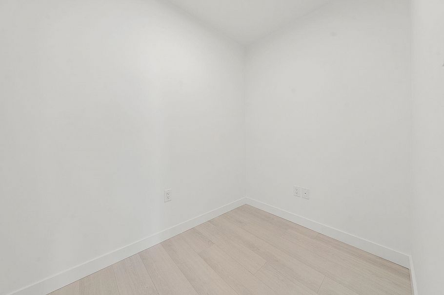 404 3594 Malsum Drive North Vancouver, BC - 19