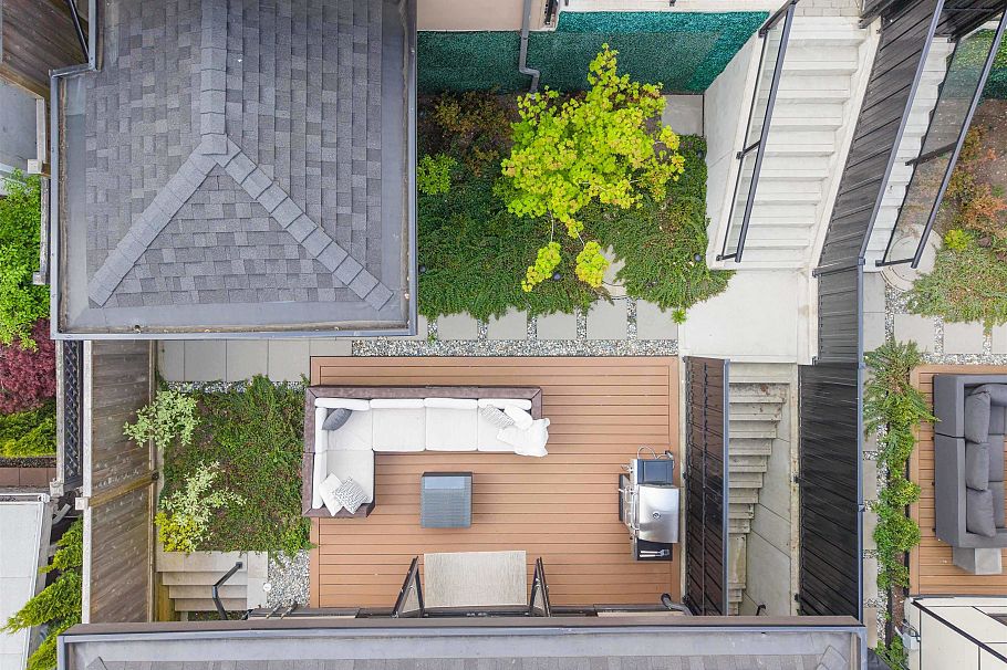 1126 Heywood Street North Vancouver, BC - 28