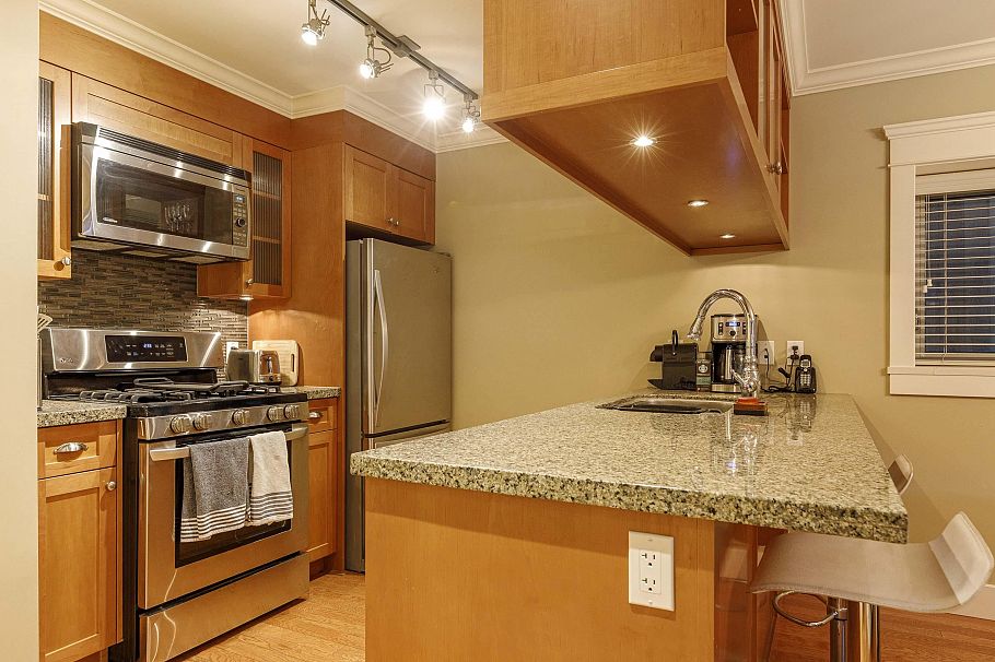 2115 Macdonald Street Vancouver, BC - 14