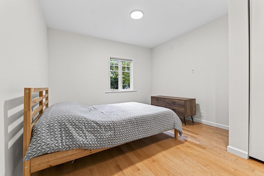 1371 Borthwick Road North Vancouver, BC - 16