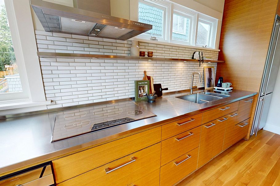 456 Aubrey Place Vancouver, BC - 13