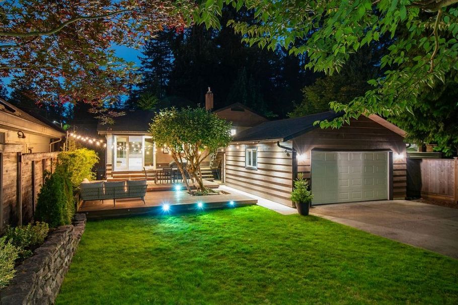 1218 W 22nd Street North Vancouver, BC - 5