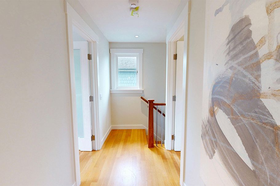 456 Aubrey Place Vancouver, BC - 24