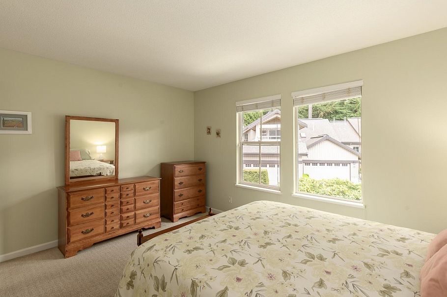 65 1550 Larkhall Crescent North Vancouver, BC - 31