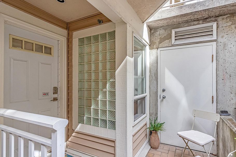 246 2565 W Broadway Street Vancouver, BC - 29