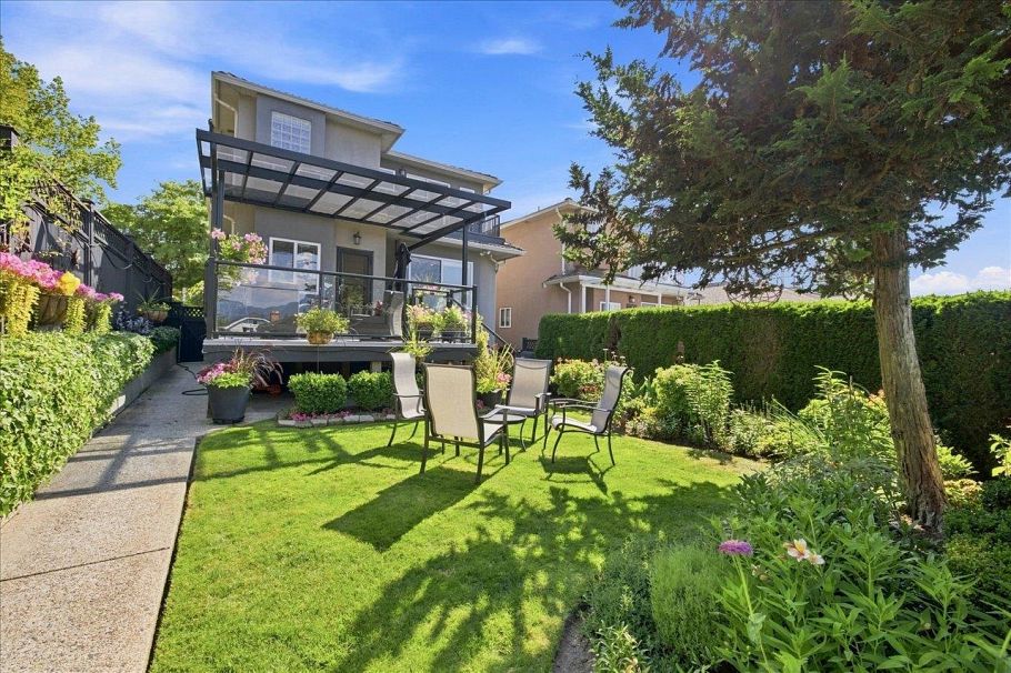 3493 Oxford Street Vancouver, BC - 38