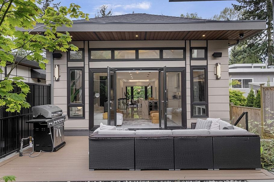 1126 Heywood Street North Vancouver, BC - 4
