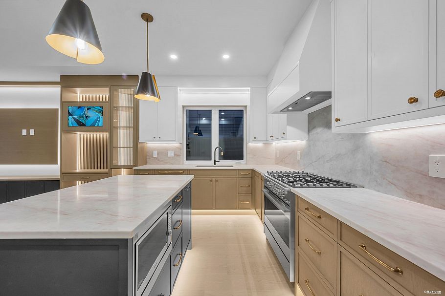 1 5150 Spencer Street Vancouver, BC - 15