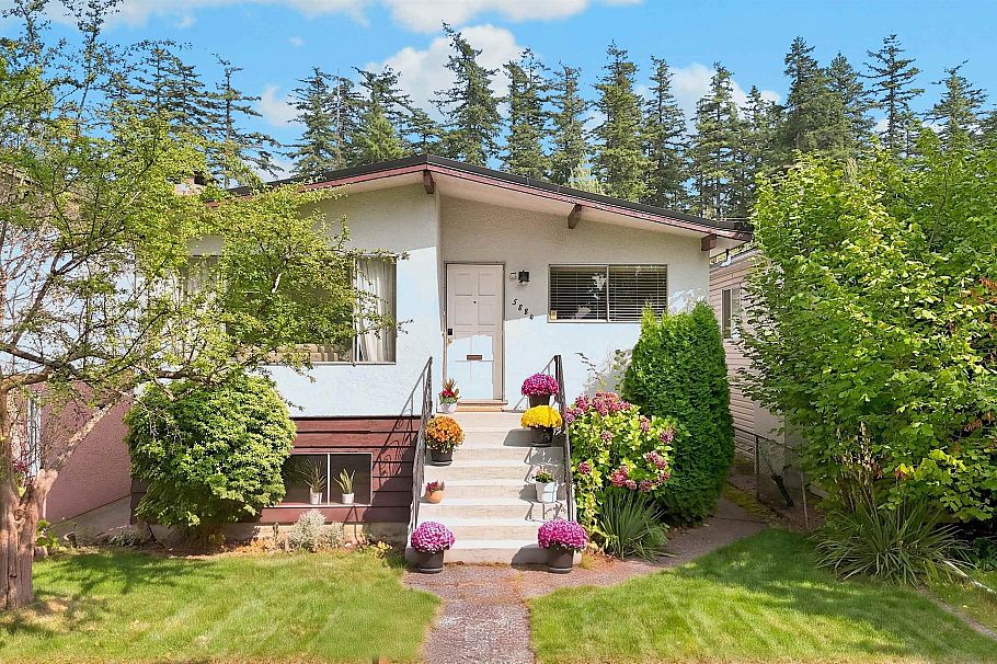 5884 Ormidale Street Vancouver, BC - 1