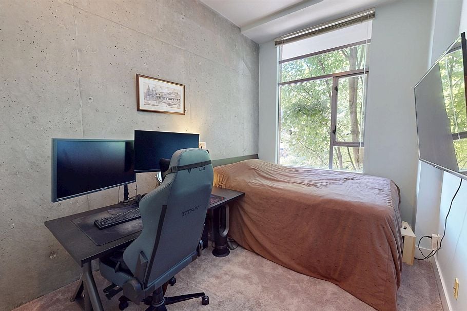 357 E 11th Avenue Vancouver, BC - 13
