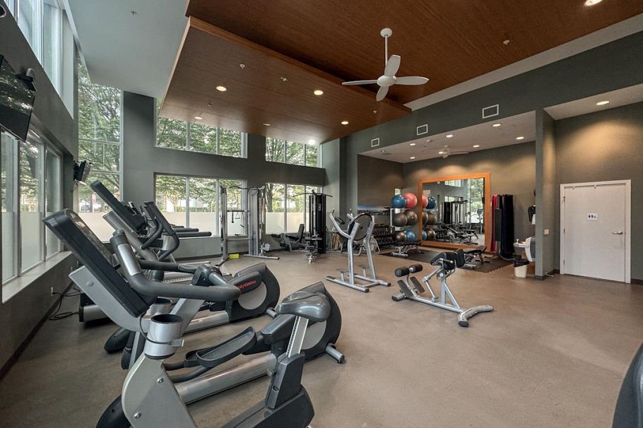 321 135 E 17th Street North Vancouver, BC - 20