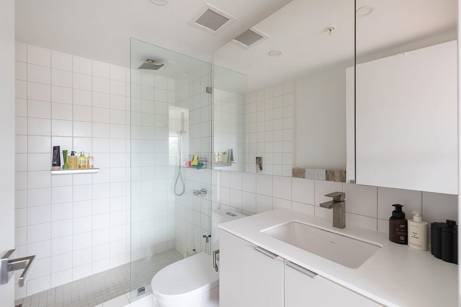 321 1120 E Georgia Street Vancouver, BC - 19