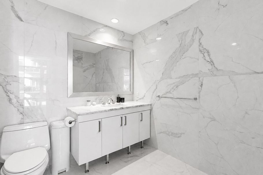 409 185 Victory Ship Way North Vancouver, BC - 20