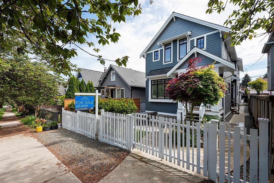 730 E 11th Avenue Vancouver, BC - 26