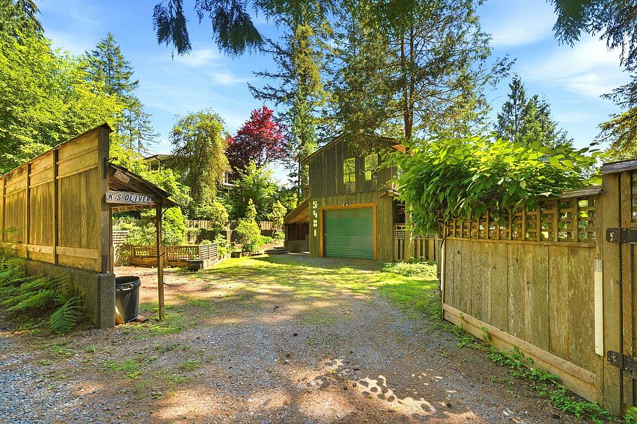 5481 Indian River Drive North Vancouver, BC - 3