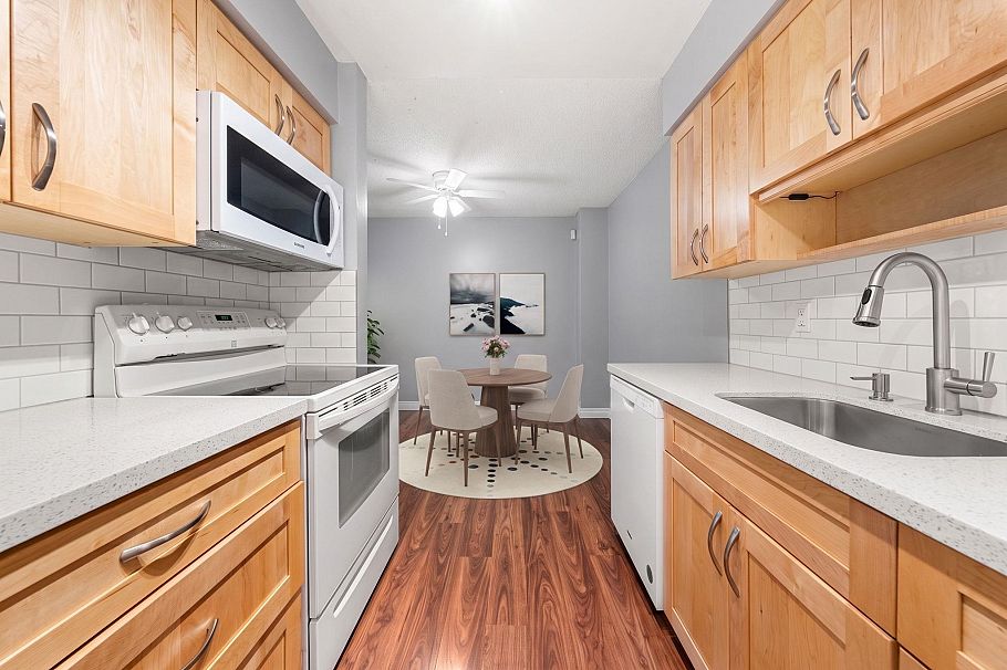 1828 Purcell Way North Vancouver, BC - 15