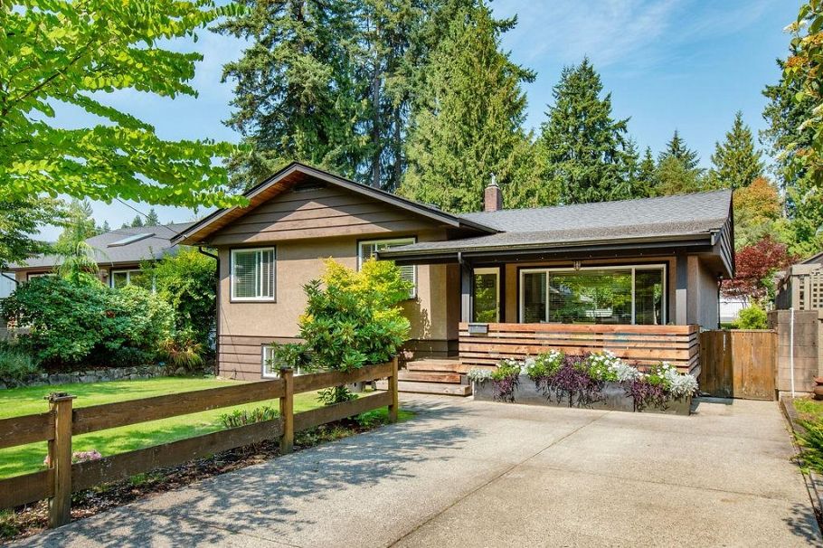 1218 W 22nd Street North Vancouver, BC - 11