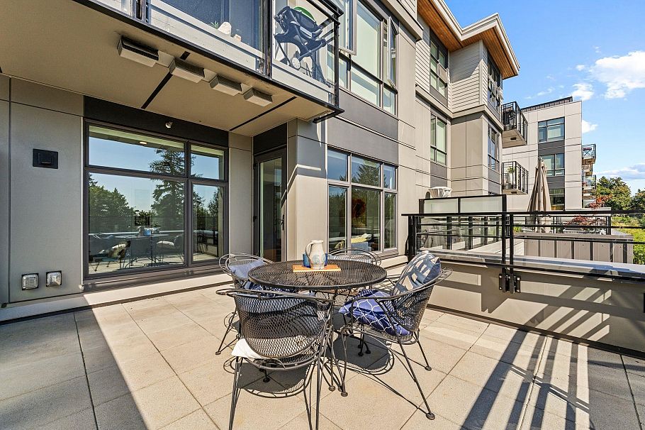 707 E 3 Street North Vancouver, BC - 18