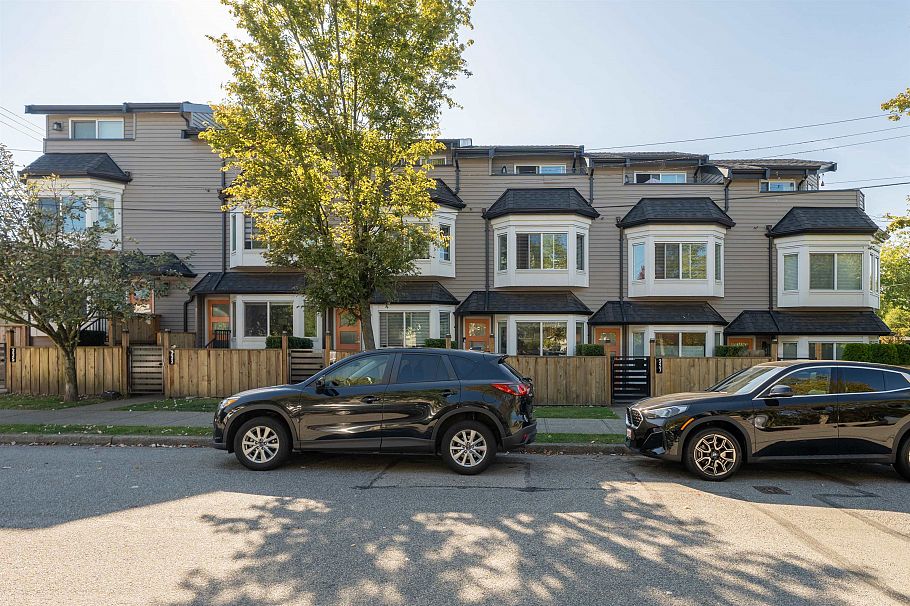 329 Garden Drive Vancouver, BC - 23