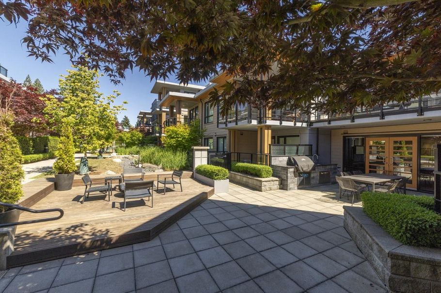 218 3220 Connaught Crescent North Vancouver, BC - 16