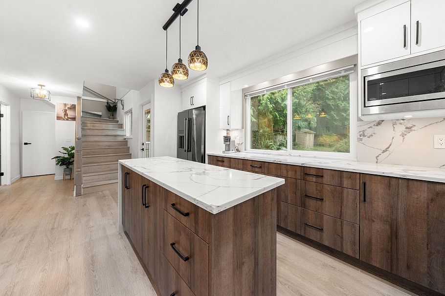 660 E 22nd Street North Vancouver, BC - 18