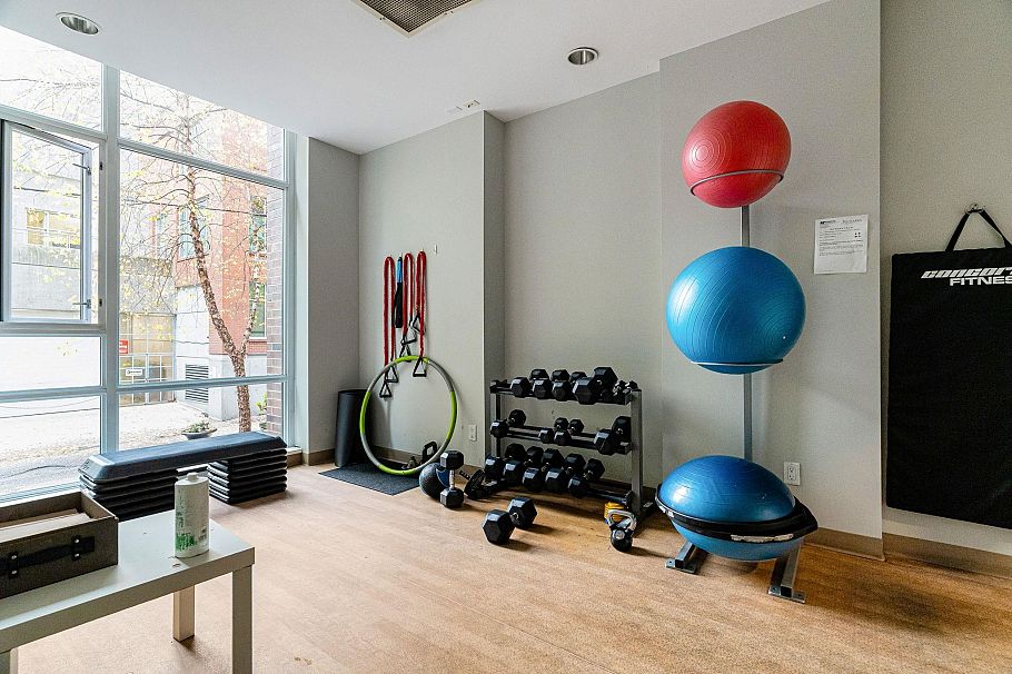 606 1088 Richards Street Vancouver, BC - 18